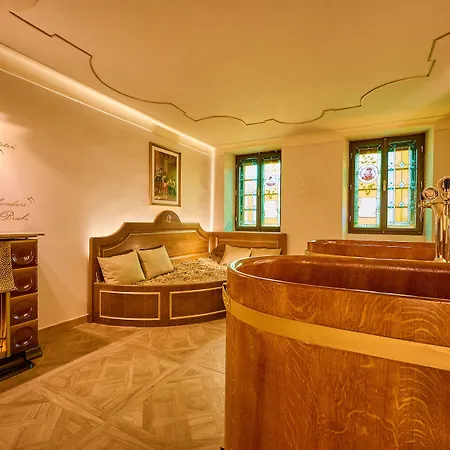 Bed & Breakfast Beerland Chateaux - U Zlate Hrusky / At Golden Pear