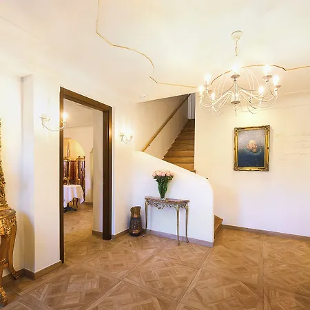 Beerland Chateaux - U Zlate Hrusky / At Golden Pear Panzió 4*